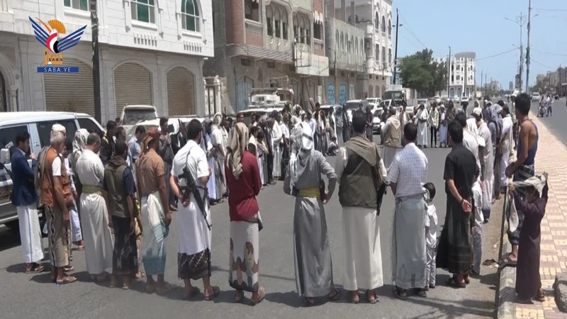 أبناء الحديدة يجدّدون تمسكهم بمعادلة "وحدة الساحات" ويؤكدون الجهوزية للمواجهة المصيرية